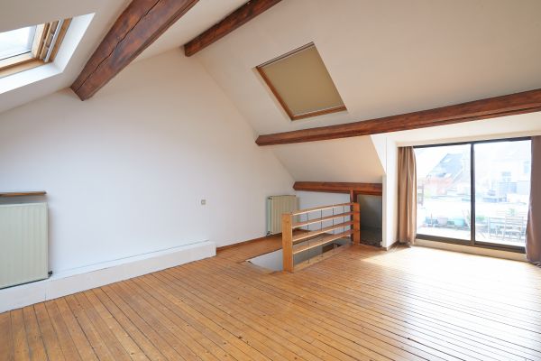 Cost of Attic Window Installation in Middleburg